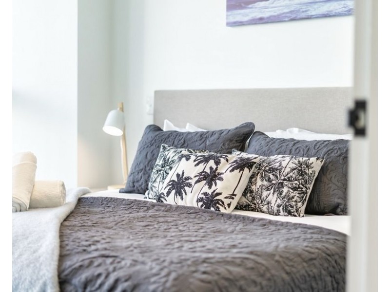 10808/36 Old Burleigh Road, Surfers Paradise QLD 4217