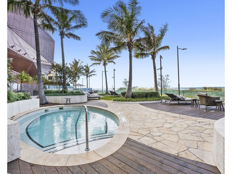 10808/36 Old Burleigh Road, Surfers Paradise QLD 4217