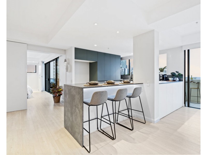 1402/2865 Gold Coast Highway, Surfers Paradise QLD 4217