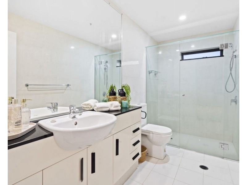 1402/2865 Gold Coast Highway, Surfers Paradise QLD 4217