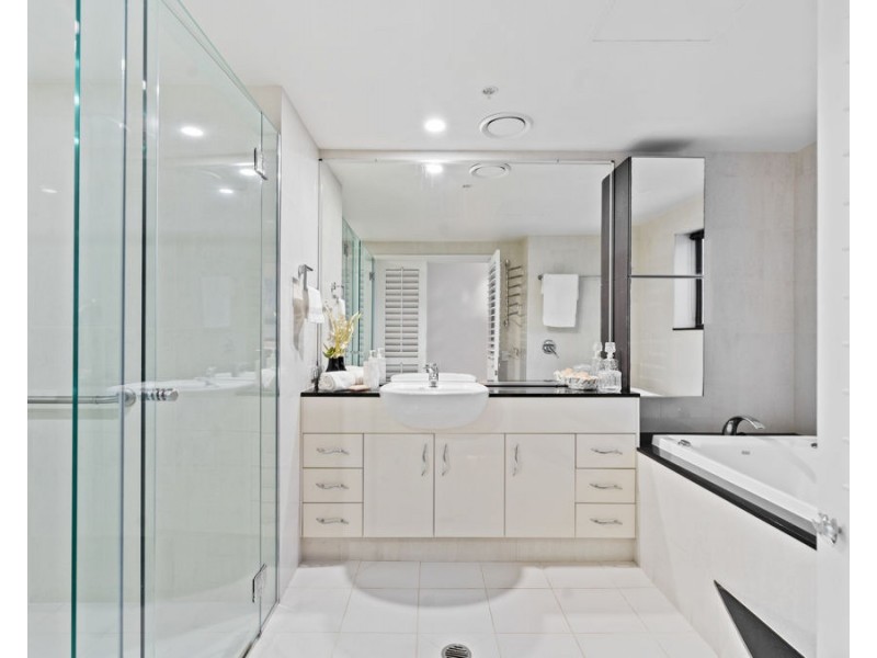 1402/2865 Gold Coast Highway, Surfers Paradise QLD 4217