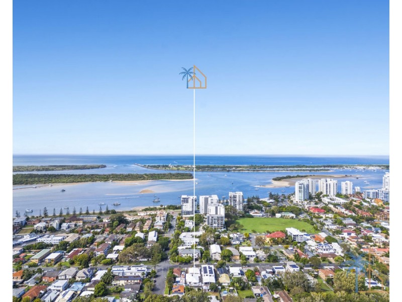 24 Middle St, Labrador QLD 4215