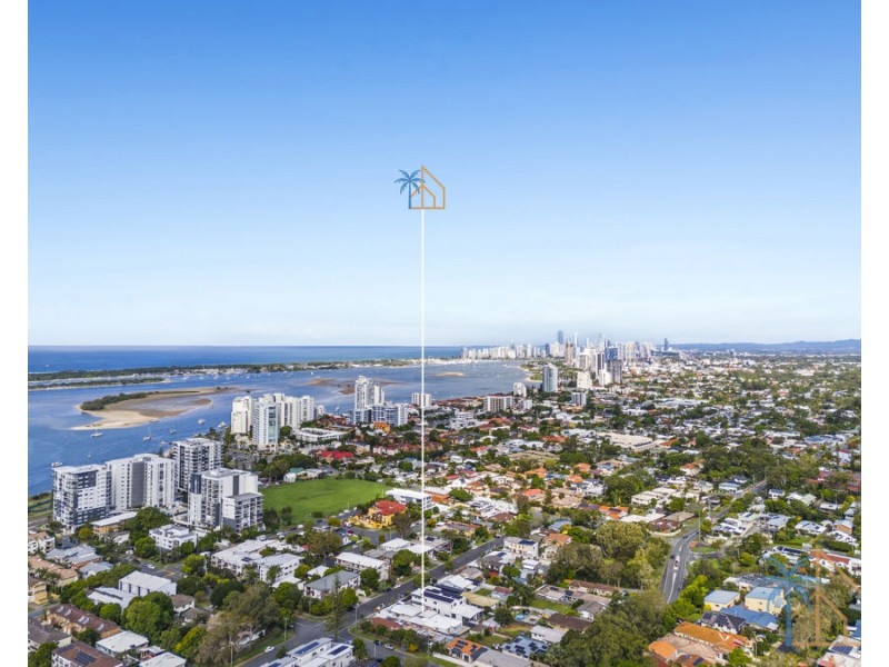 24 Middle St, Labrador QLD 4215