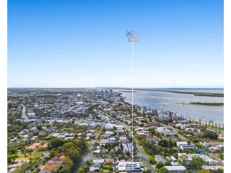 24 Middle St, Labrador QLD 4215