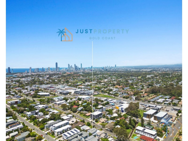 2/131 Falconer Street, Southport QLD 4215
