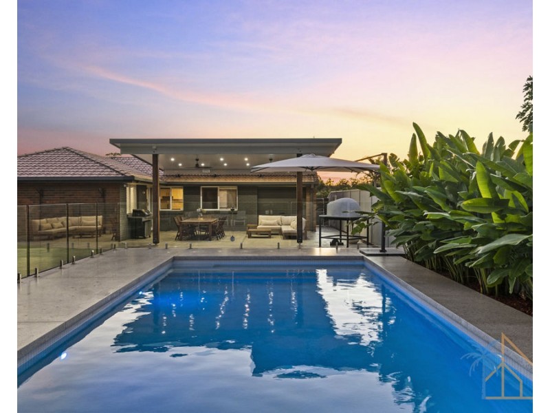 6 Berwick Court, Arundel QLD 4214