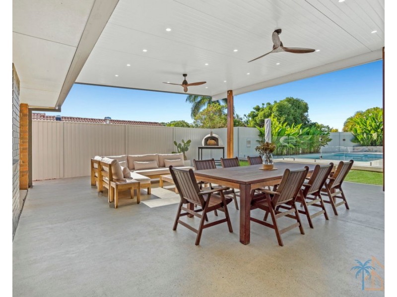 6 Berwick Court, Arundel QLD 4214