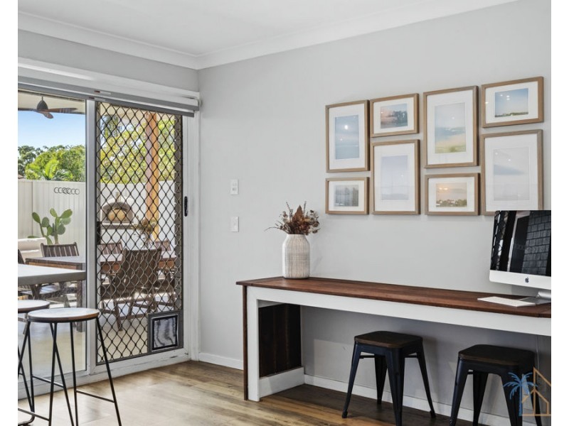 6 Berwick Court, Arundel QLD 4214