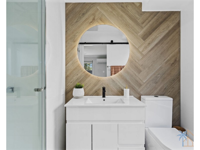 6 Berwick Court, Arundel QLD 4214