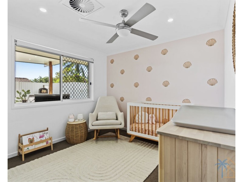 6 Berwick Court, Arundel QLD 4214