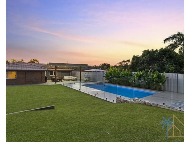 6 Berwick Court, Arundel QLD 4214