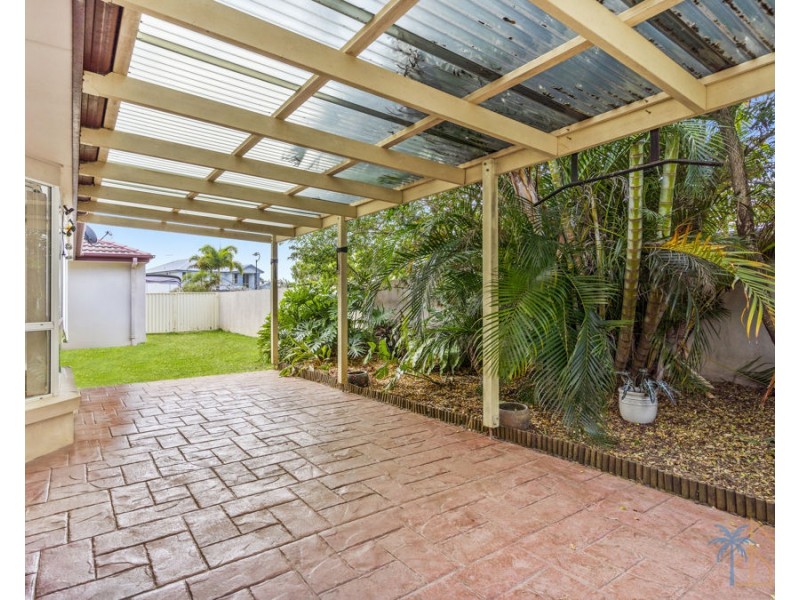 12A Oyster Cove Promenade, Helensvale QLD 4212