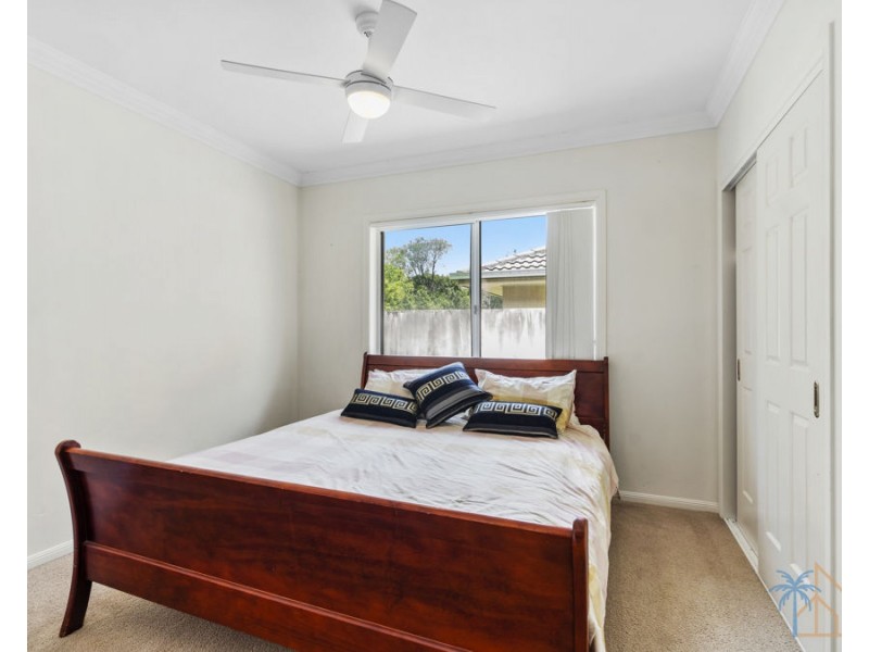 12A Oyster Cove Promenade, Helensvale QLD 4212