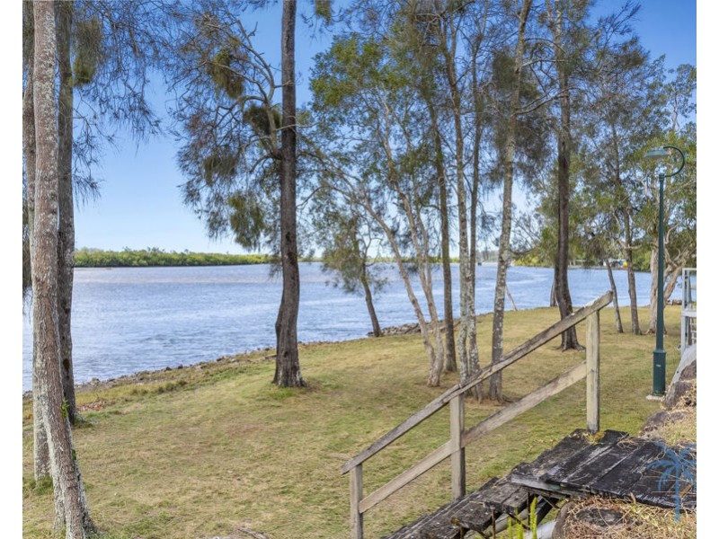 9 The Estuary, Coombabah QLD 4216