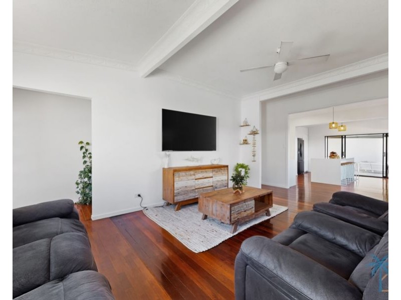 66 NALKARI STREET, Coombabah QLD 4216