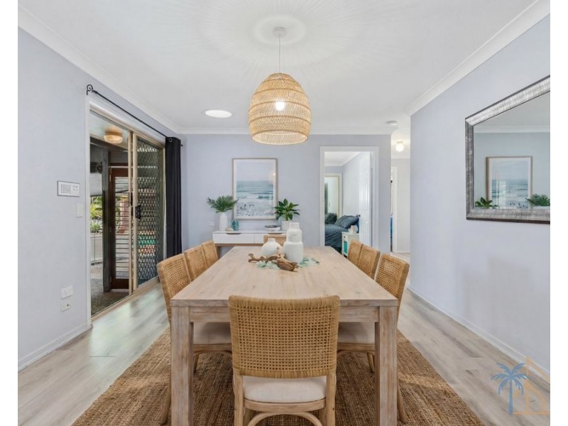 196 Mildura Drive, Helensvale QLD 4212