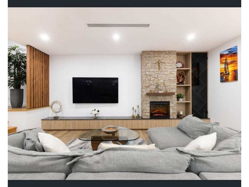 11 Brushwood Drive, Parkwood QLD 4214