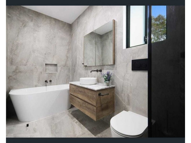 11 Brushwood Drive, Parkwood QLD 4214