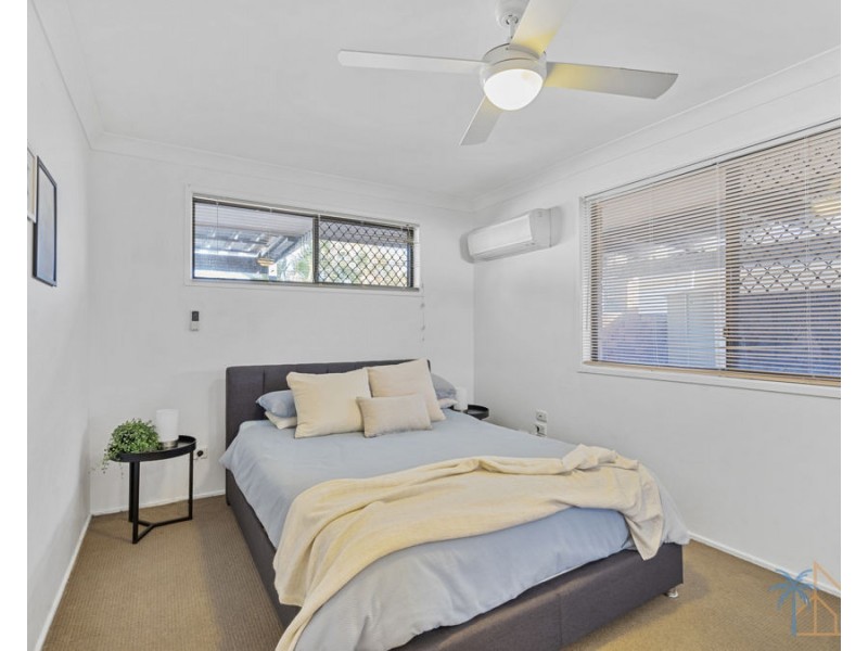 132 Oceanic Drive, Mermaid Waters QLD 4218