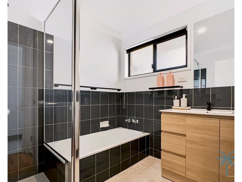 2/85 Treeview Drive, Burleigh Waters QLD 4220