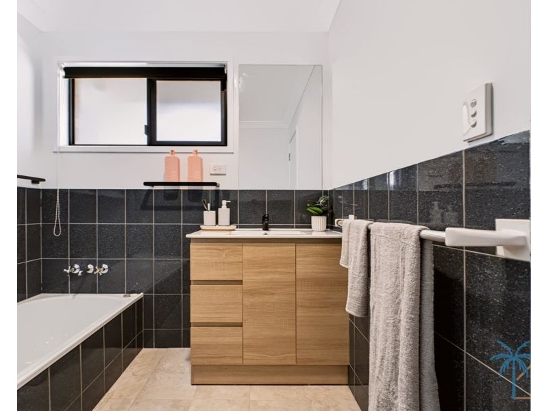 2/85 Treeview Drive, Burleigh Waters QLD 4220