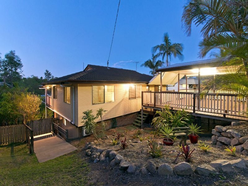 82 Narellan Street, Arana Hills QLD 4054