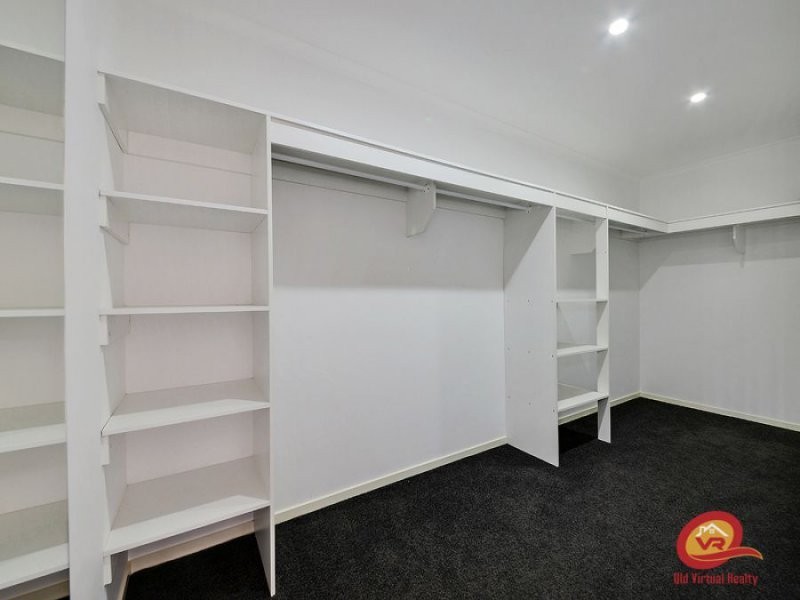 11 Fenton Cl, Warner QLD 4500