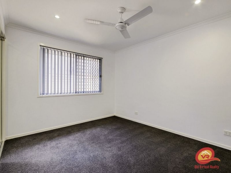 11 Fenton Cl, Warner QLD 4500