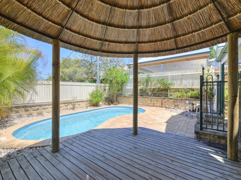 15 Greene Street, Newmarket QLD 4051