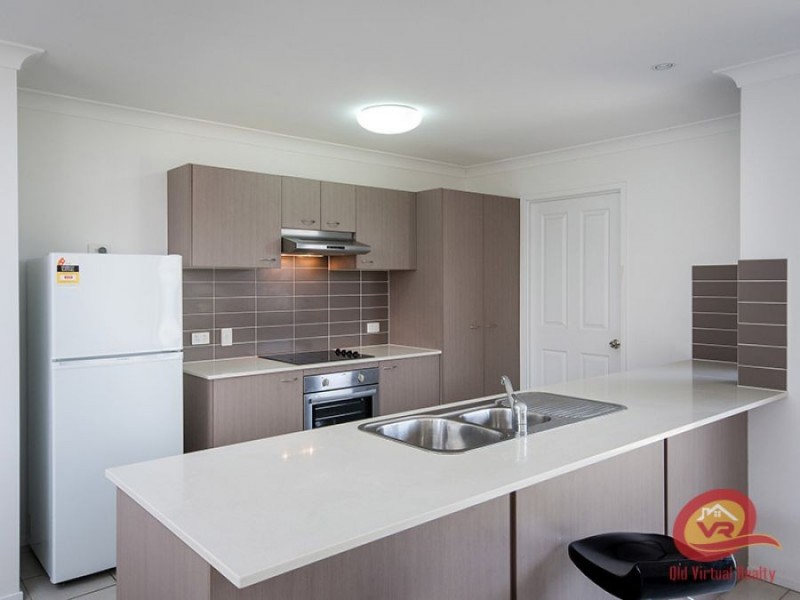 34 Peacherine Cct, Bellmere QLD 4510