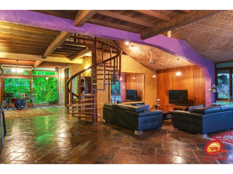 10 Andrea CL, Mooroobool QLD 4870