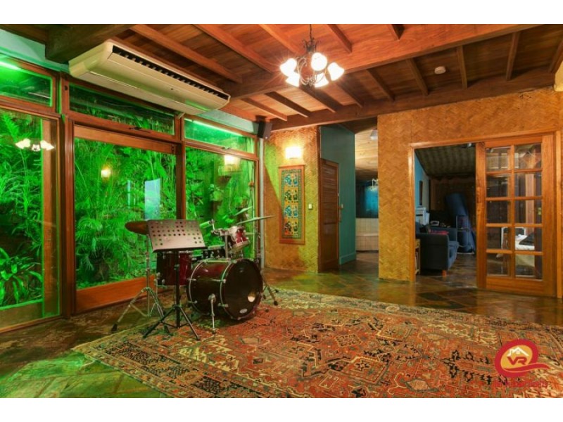 10 Andrea CL, Mooroobool QLD 4870