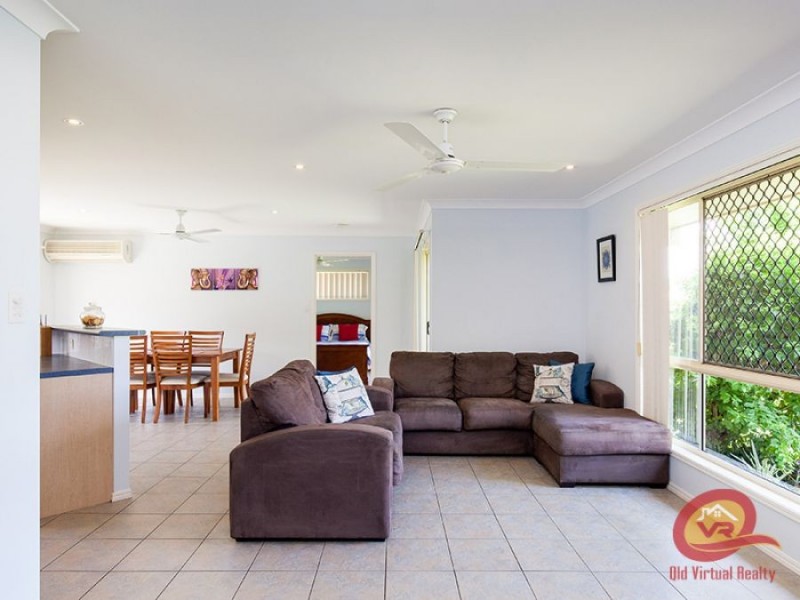 2 Feldsman Court, Petrie QLD 4502