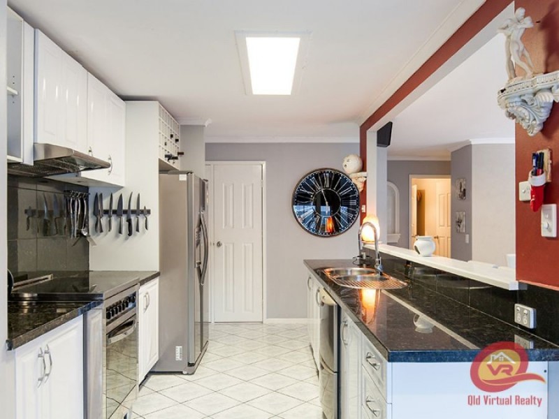 67 Rue Montaigne, Petrie QLD 4502