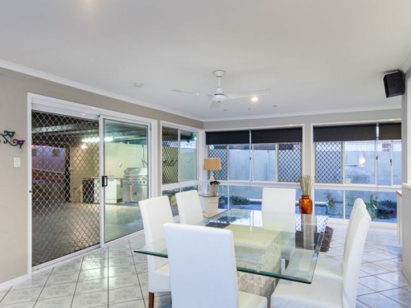 67 Rue Montaigne, Petrie QLD 4502