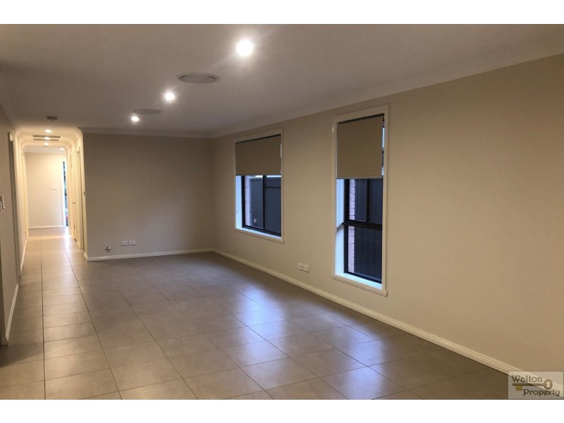 42 Esrom Street, Bathurst NSW 2795