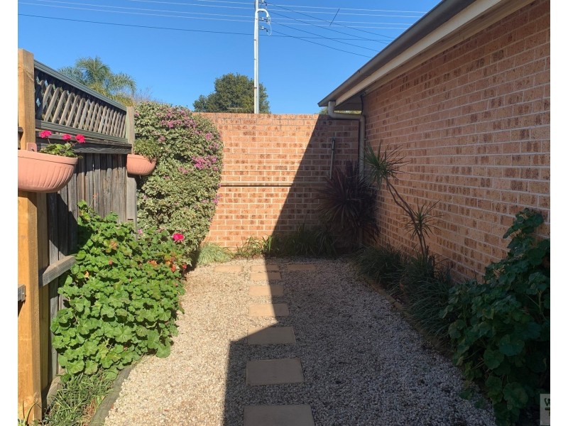 2/20 Argyle Street, South Windsor NSW 2756
