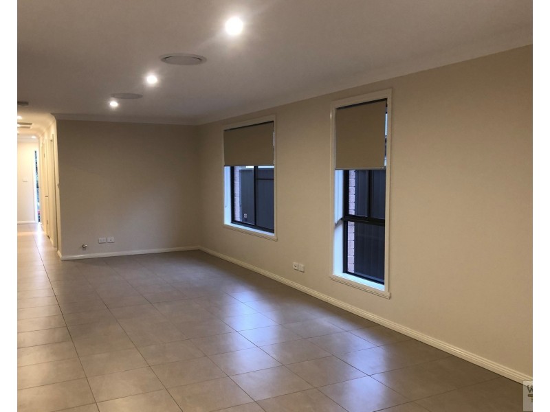 42 Esrom Street, Bathurst NSW 2795