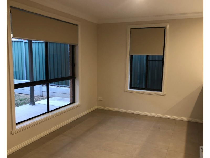 42 Esrom Street, Bathurst NSW 2795