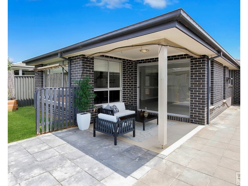 6  Finsbury Circuit, Ropes Crossing NSW 2760