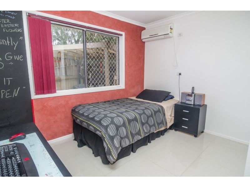 16 Newport Drive, Newport QLD 4020