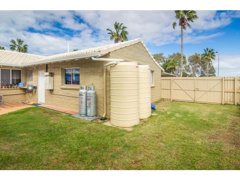 16 Newport Drive, Newport QLD 4020