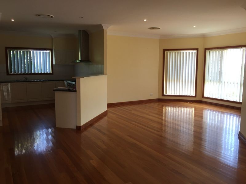 30 Pinnock Cres, North Lakes QLD 4509