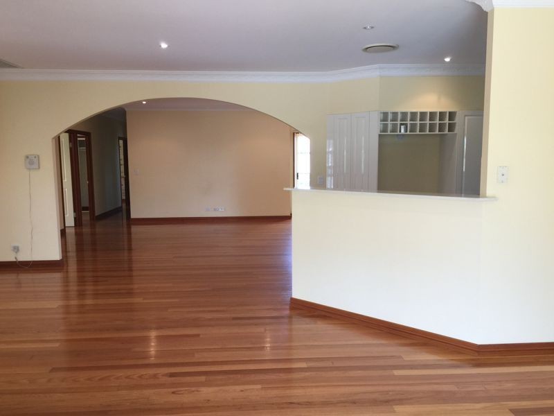 30 Pinnock Cres, North Lakes QLD 4509