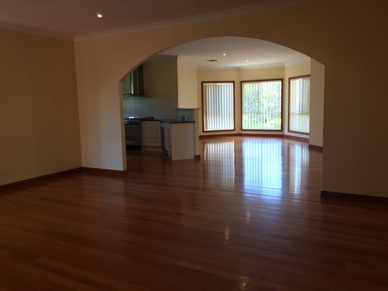 30 Pinnock Cres, North Lakes QLD 4509