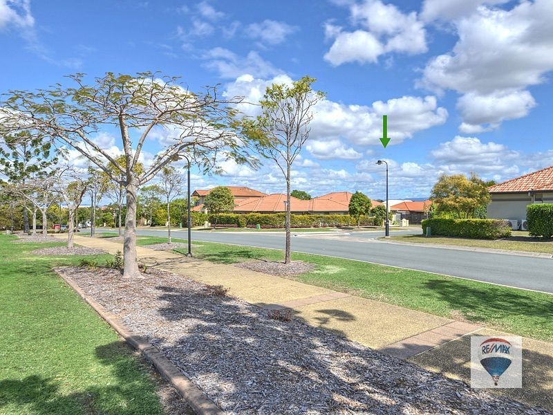 2/1 Page Street, North Lakes QLD 4509