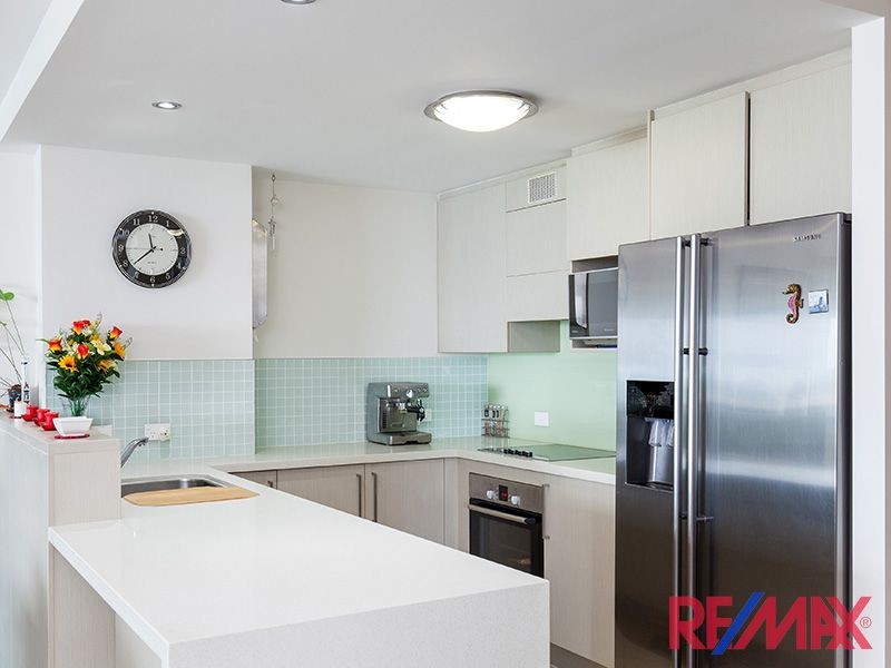 201/14 Oxley Avenue, Woody Point QLD 4019