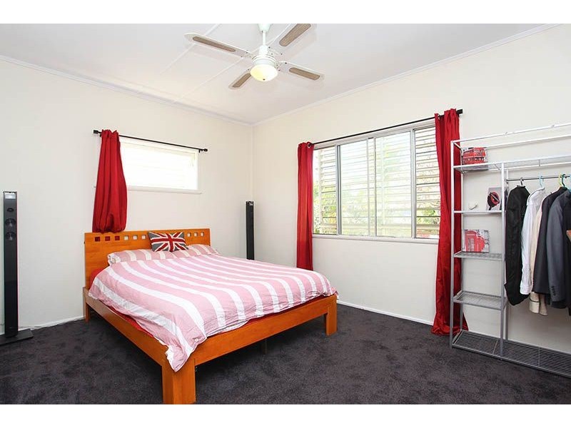 29 Ewan Street, Margate QLD 4019