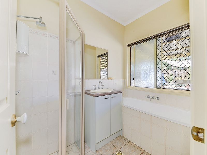 44 Crestridge Crescent, Morayfield QLD 4506