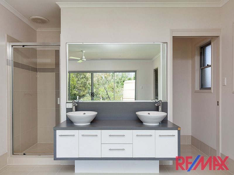 34 Sandpiper Avenue, North Lakes QLD 4509